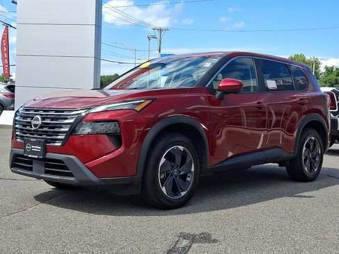 Used 2025 Nissan Rogue SV AWD/4WD image 3