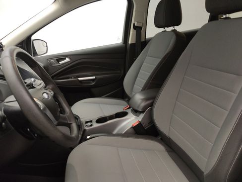 Used 2016 Ford Escape SE w/ Equipment Group 201A image 17