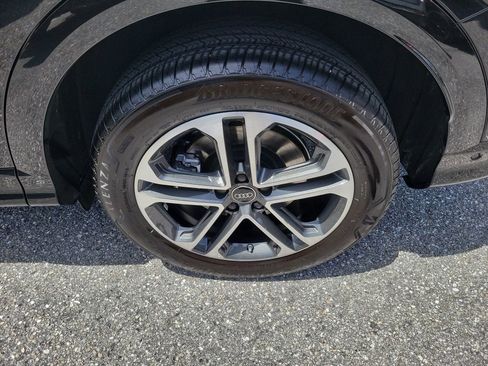 Certified 2025 Audi Q5 Premium w/ Convenience Package AWD/4WD image 29
