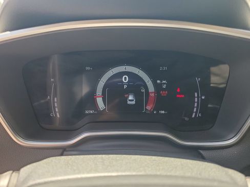 Used 2025 Toyota Corolla Cross XLE FWD image 21