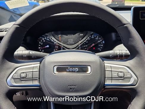 New 2026 Jeep Compass Latitude AWD/4WD image 23