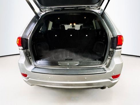 Used 2020 Jeep Grand Cherokee Altitude image 22
