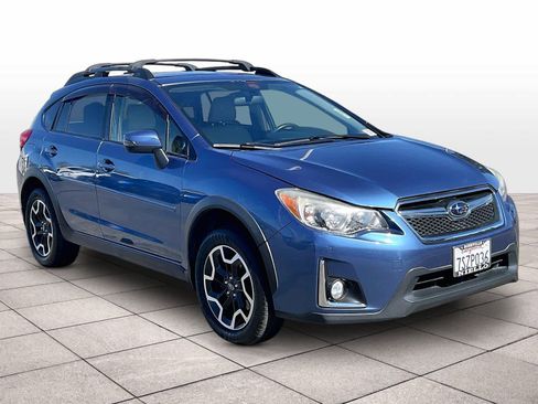 Used 2016 Subaru Crosstrek 2.0i Limited image 2