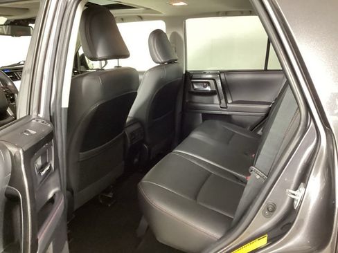 Used 2021 Toyota 4Runner Venture w/ Moonroof Package AWD/4WD image 32