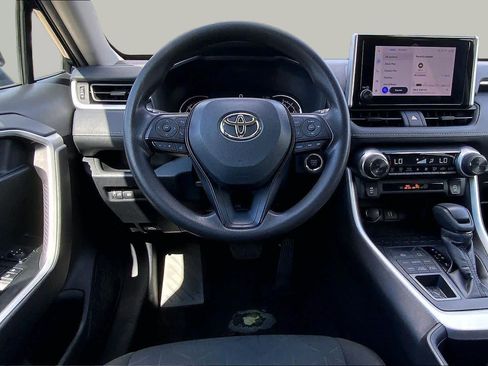 Used 2024 Toyota RAV4 XLE AWD/4WD image 6