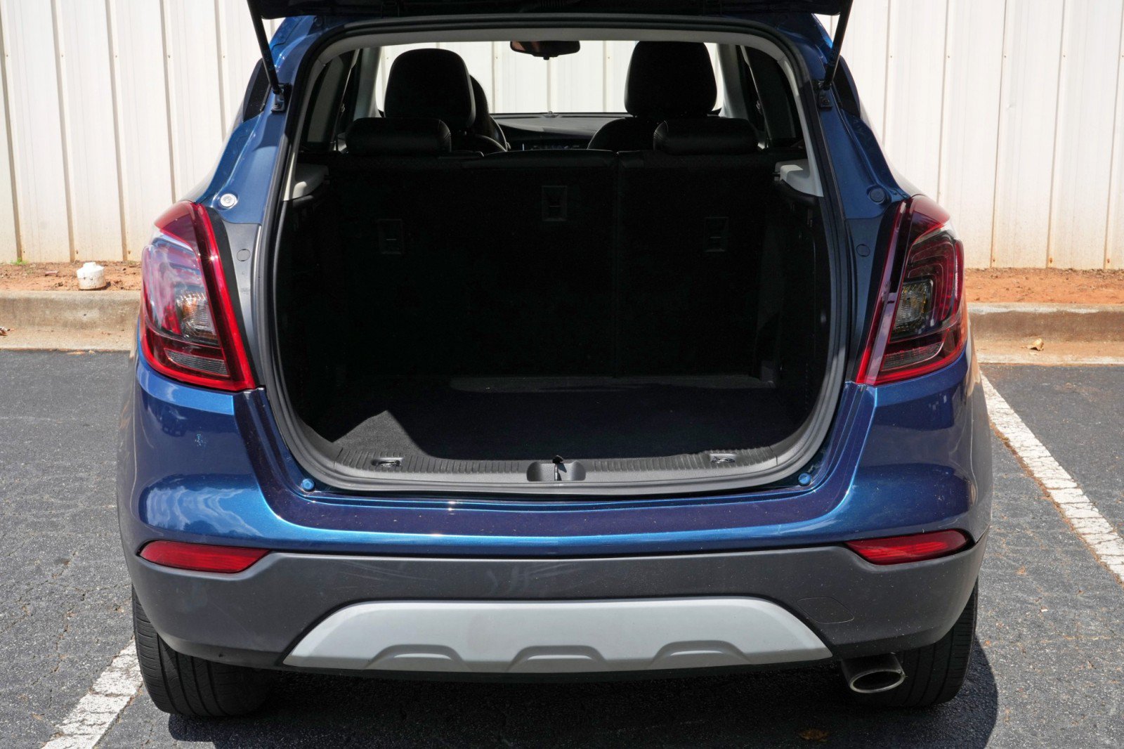 Used 2020 Buick Encore Preferred w/ Safety Package FWD image 9