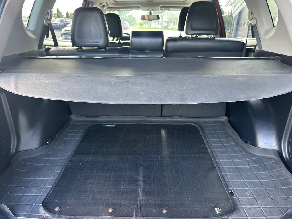 Used 2013 Toyota RAV4 Limited AWD/4WD image 5