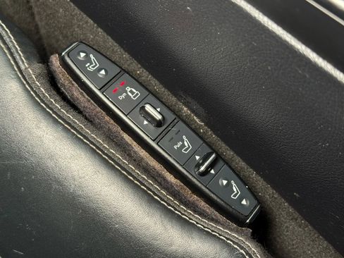 Used 2014 Mercedes-Benz E 63 AMG S-Model image 43