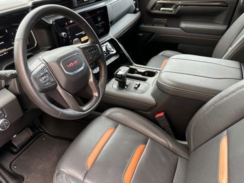 Certified 2025 GMC Sierra 1500 AT4 image 10