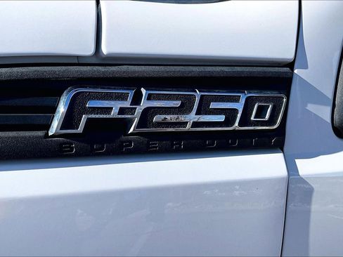 Used 2014 Ford F250 XL w/ Power Equipment Group image 33