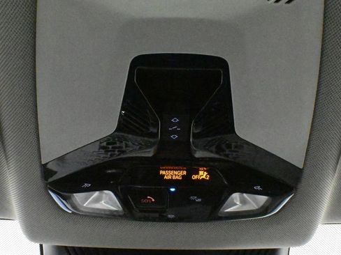 Used 2025 MINI Cooper 2-Door Hardtop image 22