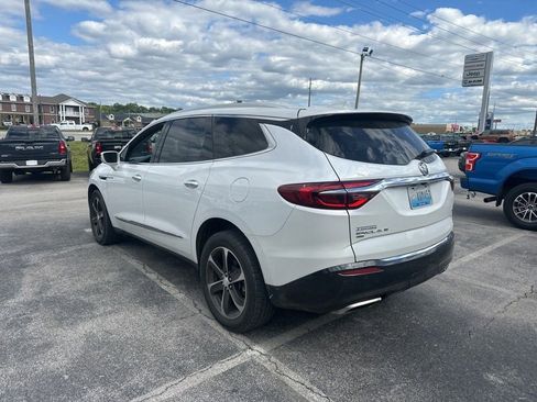 Used 2020 Buick Enclave Essence w/ Sport Touring Edition AWD/4WD image 4