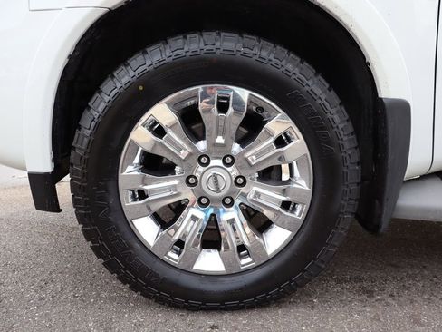 Used 2015 Nissan Armada Platinum w/ 2nd Row Captain Seat Package image 29