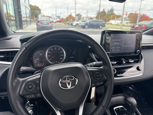 Used 2022 Toyota Corolla SE image 19