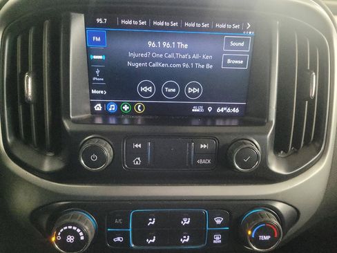 Used 2022 Chevrolet Colorado LT w/ LT Convenience Package RWD image 25