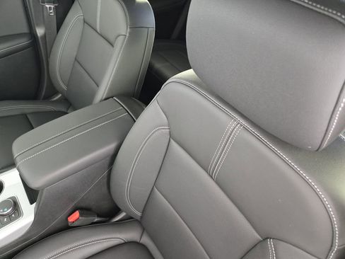 New 2026 Chevrolet Blazer LT w/ LPO, Black Grille Bar Package FWD image 26