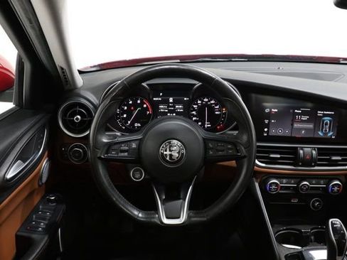 Used 2020 Alfa Romeo Giulia Ti w/ Active Blind Spot Package image 11