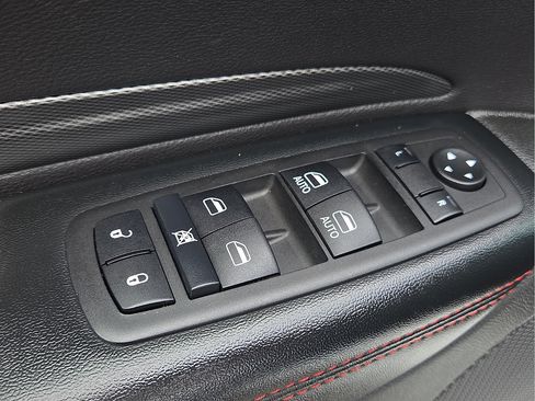 Used 2025 Dodge Durango GT AWD/4WD image 14