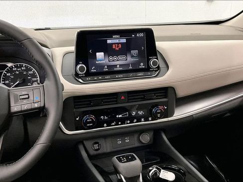 New 2026 Nissan Rogue SV image 8