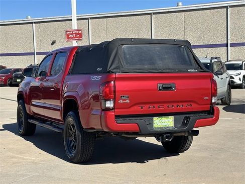 Used 2023 Toyota Tacoma SR image 3