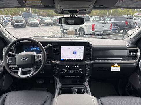 New 2026 Ford F350 Lariat image 30