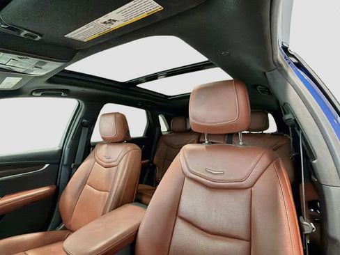 Certified 2023 Cadillac XT5 Premium Luxury w/ Technology Package AWD/4WD image 19