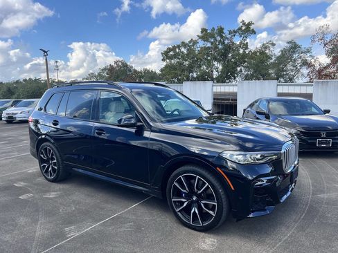 Used 2019 BMW X7 xDrive50i w/ Dynamic Handling Package image 2