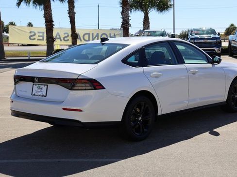 New 2025 Honda Accord SE image 8