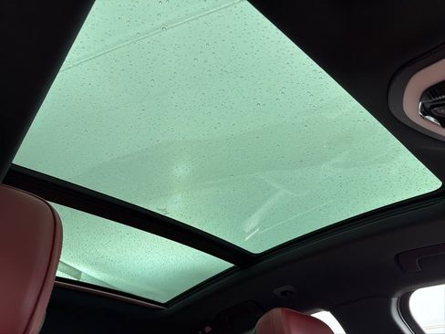 Used 2024 Porsche Macan S image 29