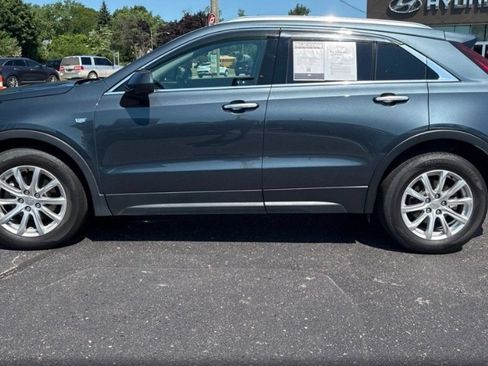 Used 2019 Cadillac XT4 Luxury w/ Cold Weather Package AWD/4WD image 11