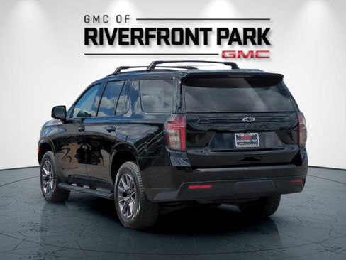 Used 2023 Chevrolet Tahoe Z71 w/ Luxury Package AWD/4WD image 5