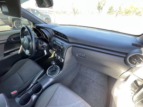 Used 2013 Scion tC FWD image 18