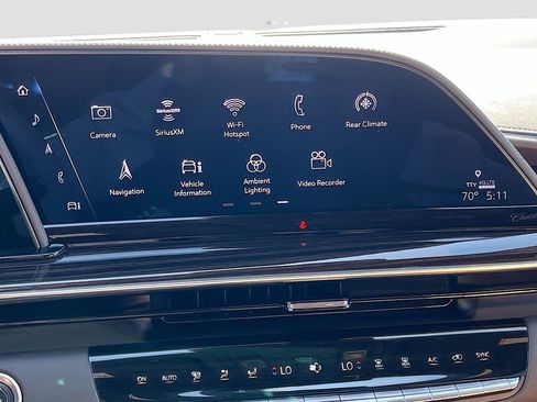 Used 2023 Cadillac Escalade Premium Luxury image 23