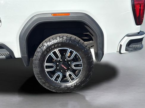 Used 2023 GMC Sierra 2500 AT4 w/ AT4 Preferred Package image 24