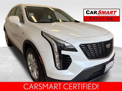 Used 2023 Cadillac XT4 Luxury w/ Cold Weather Package FWD image 1