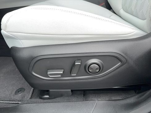 New 2026 Jeep Cherokee Overland AWD/4WD image 26