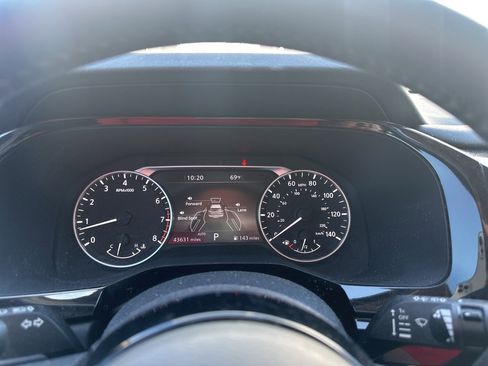 Used 2022 Nissan Pathfinder SL image 7