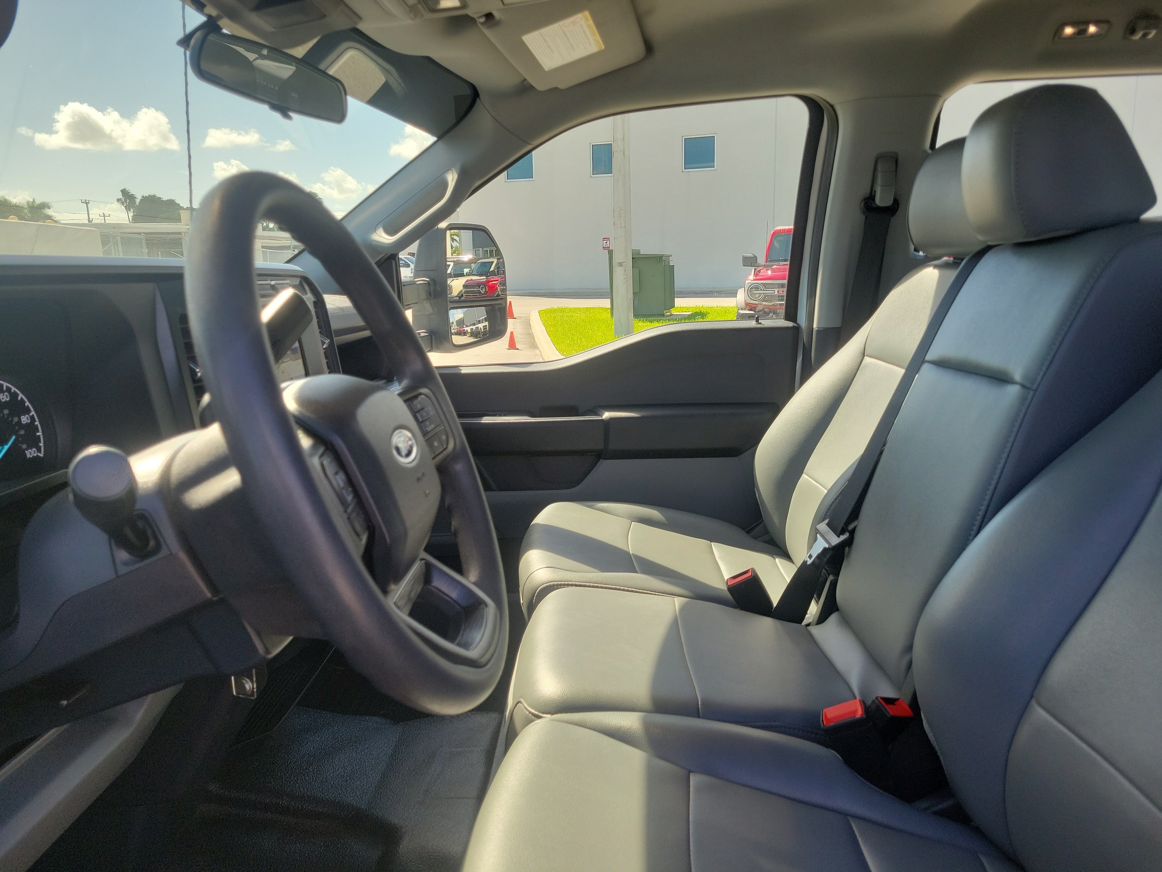 Used 2024 Ford F350 XL w/ FX4 Off-Road Package AWD/4WD image 19