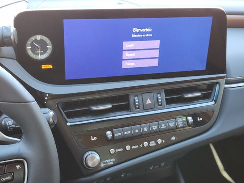 New 2025 Lexus ES 350 w/ Premium Package image 11