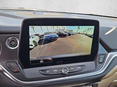 Used 2025 Chevrolet Blazer LT image 12