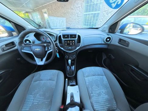 Used 2018 Chevrolet Sonic LS image 25