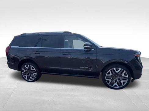 New 2026 Ford Expedition Platinum w/ Platinum Ultimate Package AWD/4WD image 9