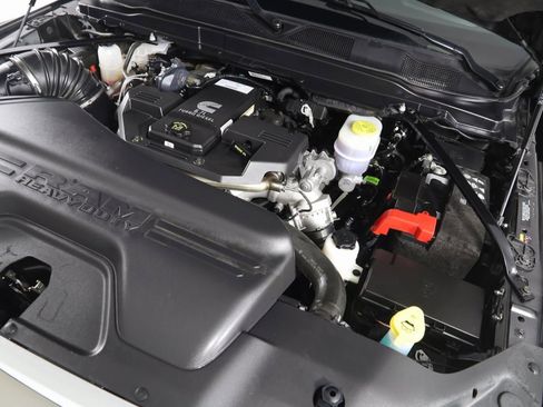 Used 2024 RAM 2500 Laramie image 17