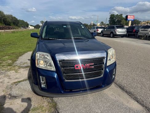 Used 2010 GMC Terrain SLE FWD image 8