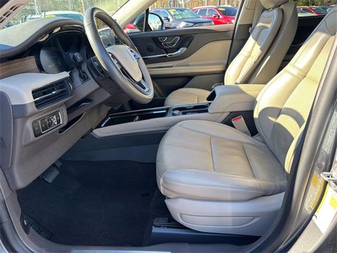 Used 2023 Lincoln Corsair Reserve w/ Jet Appearance Package image 5