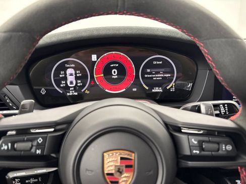 Certified 2025 Porsche 911 GT3 RWD image 21