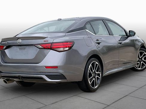 Used 2025 Nissan Sentra SR FWD image 12