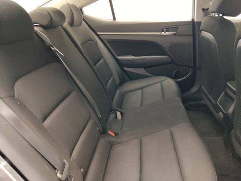 Used 2018 Hyundai Elantra Value Edition FWD image 19