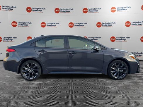 Used 2023 Toyota Corolla SE w/ Carpet Mat Package (TMS) image 8