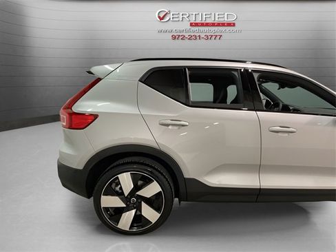 Used 2023 Volvo XC40 Recharge Ultimate w/ Protection Package Premier image 9